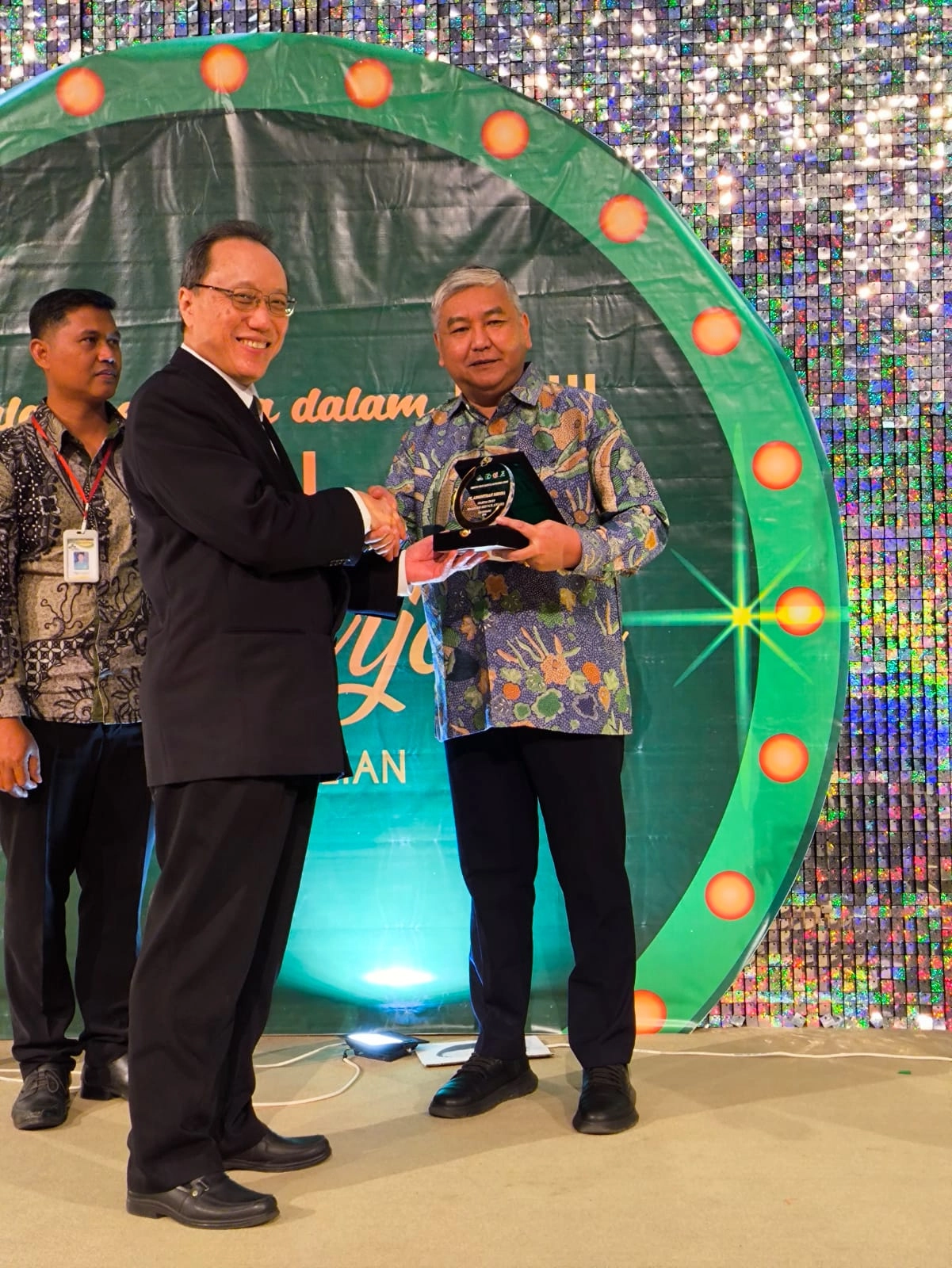 AdMedika Terima Anugerah Penghargaan dari Charitas Group